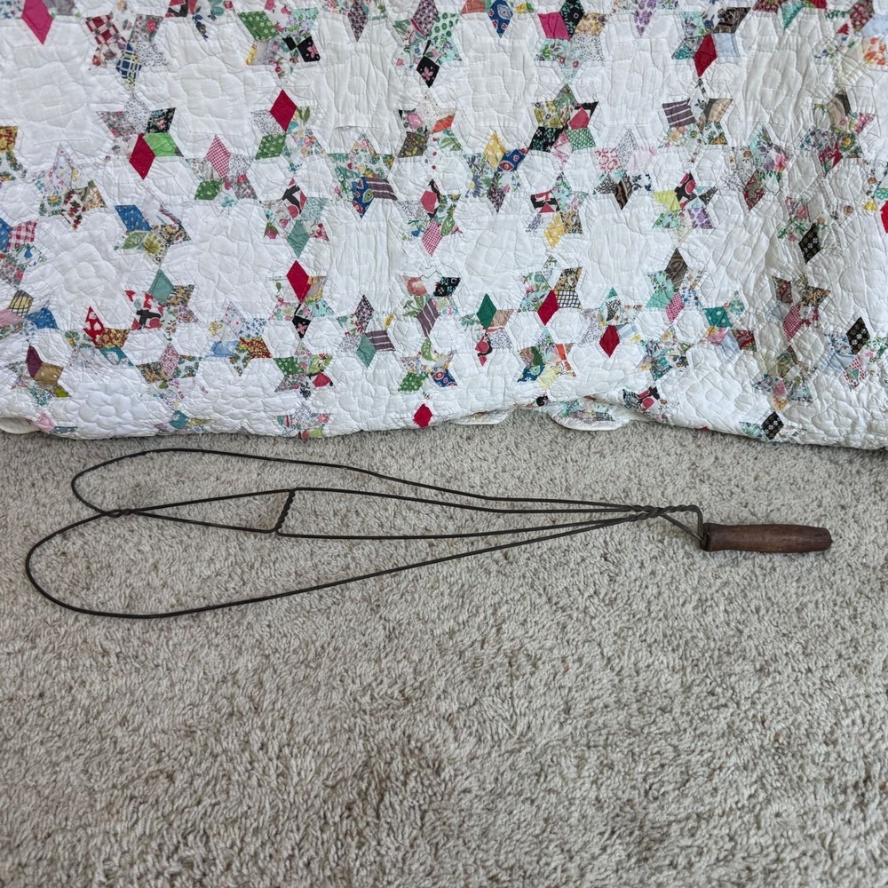 Vintage Heart Shaped Wire Rug Beater Wood Handle Primitive Farmhouse Decor 30in